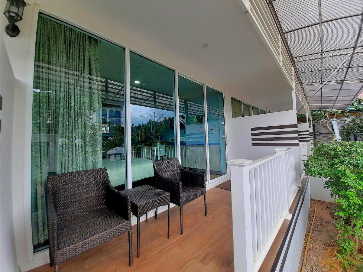 Koh Larn Riviera Hotel Exterior photo