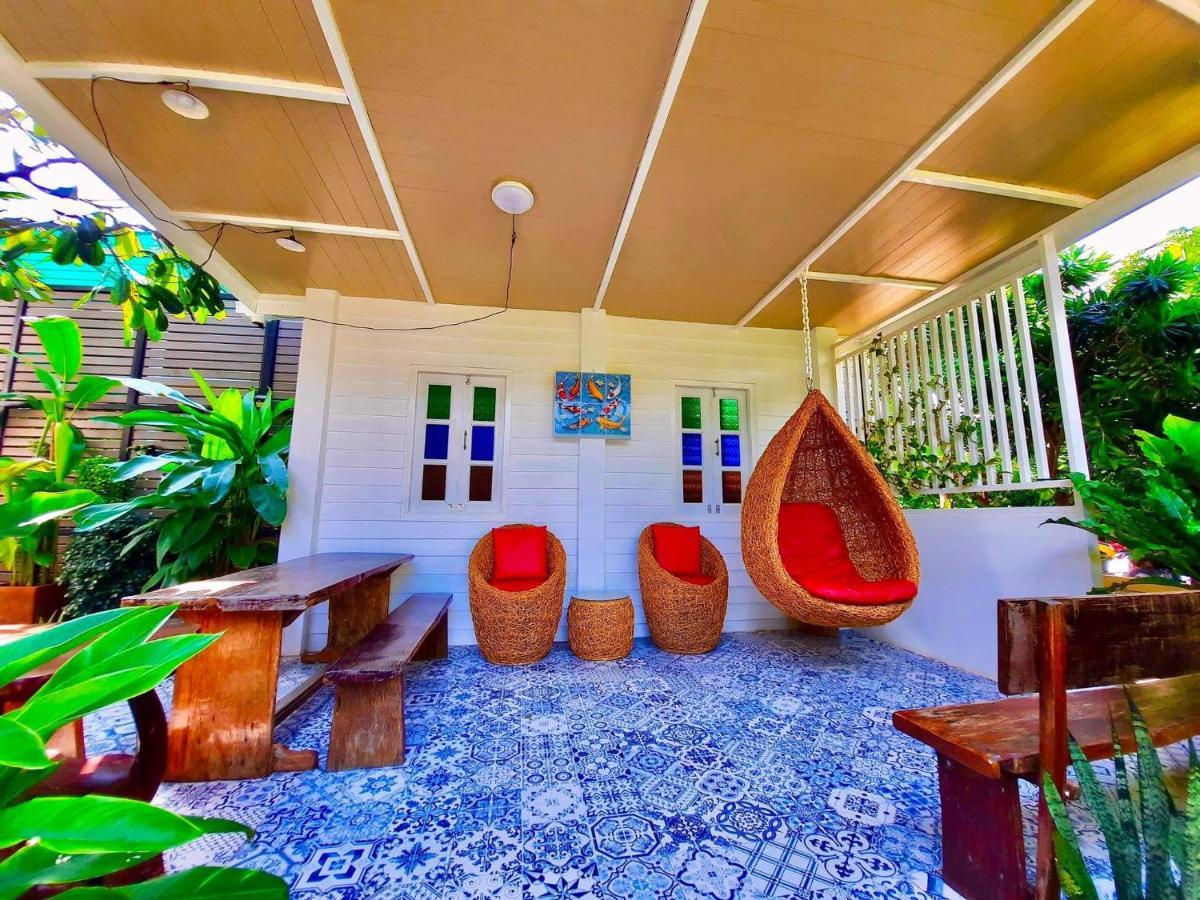 Koh Larn Riviera Hotel Exterior photo