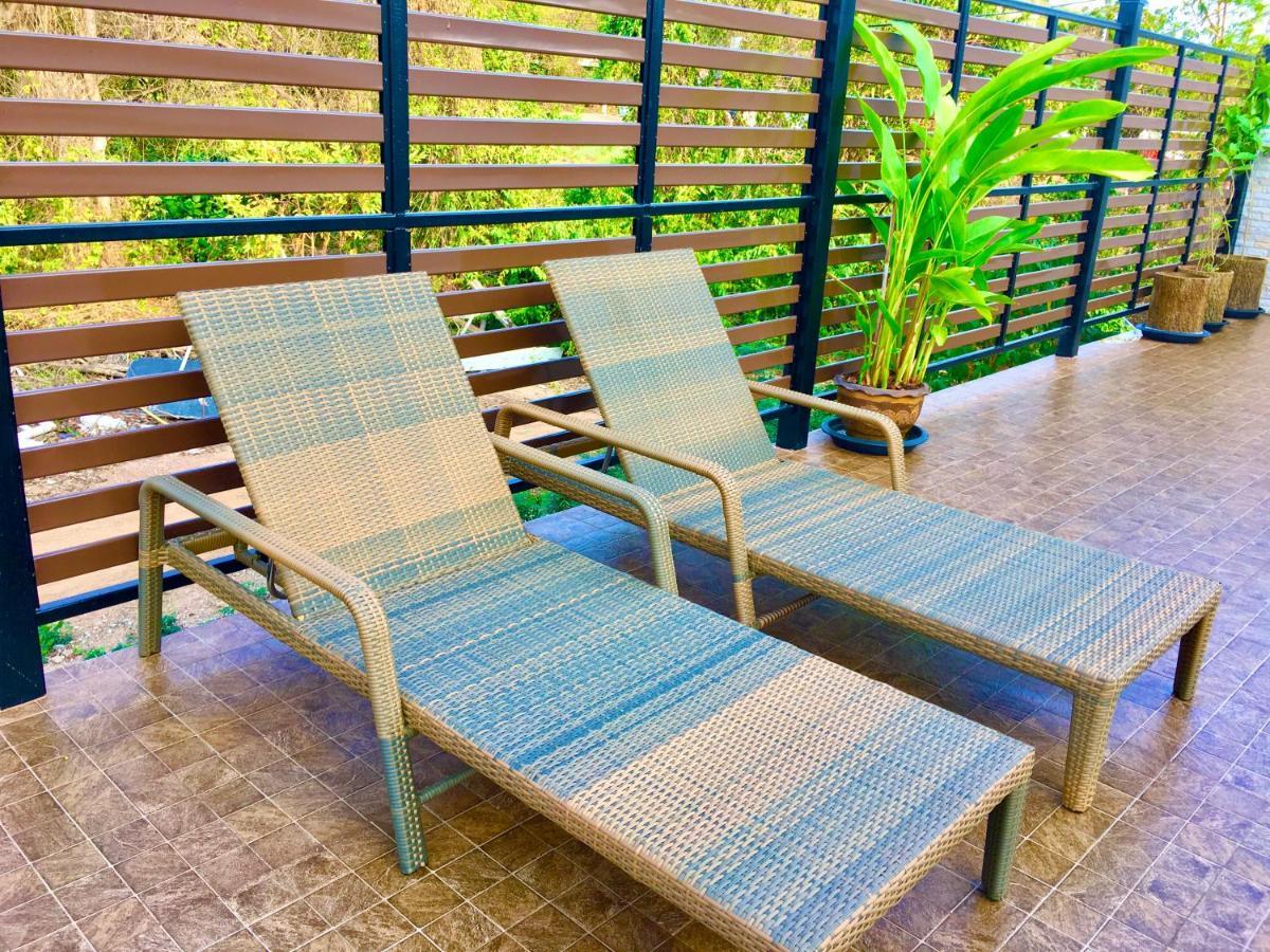 Koh Larn Riviera Hotel Exterior photo