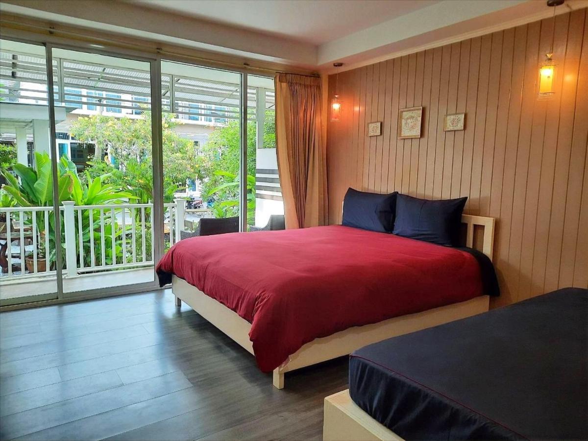Koh Larn Riviera Hotel Exterior photo