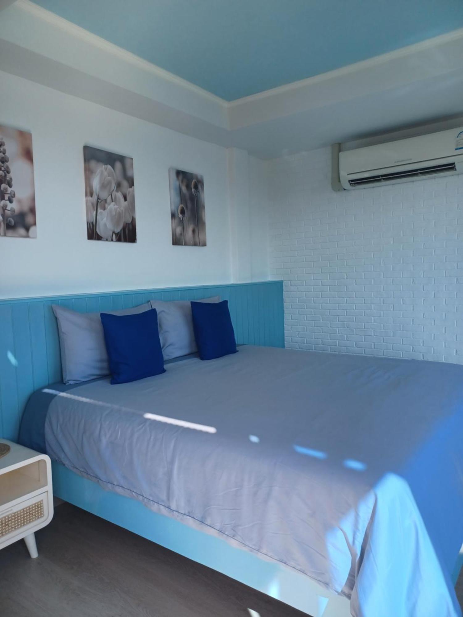 Koh Larn Riviera Hotel Exterior photo