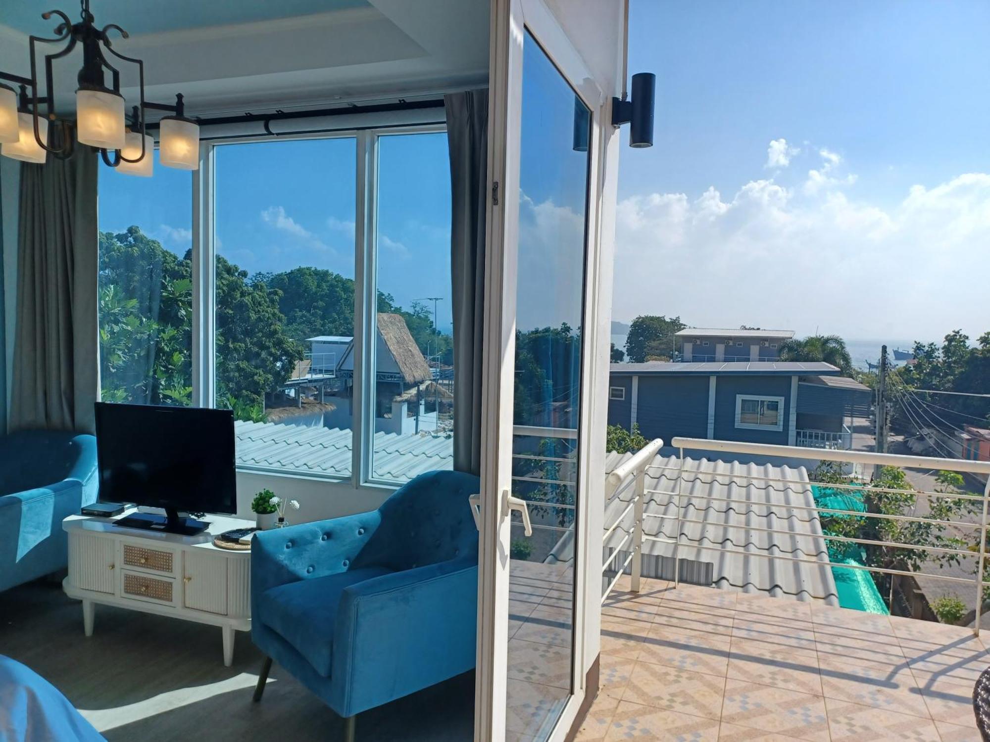 Koh Larn Riviera Hotel Exterior photo