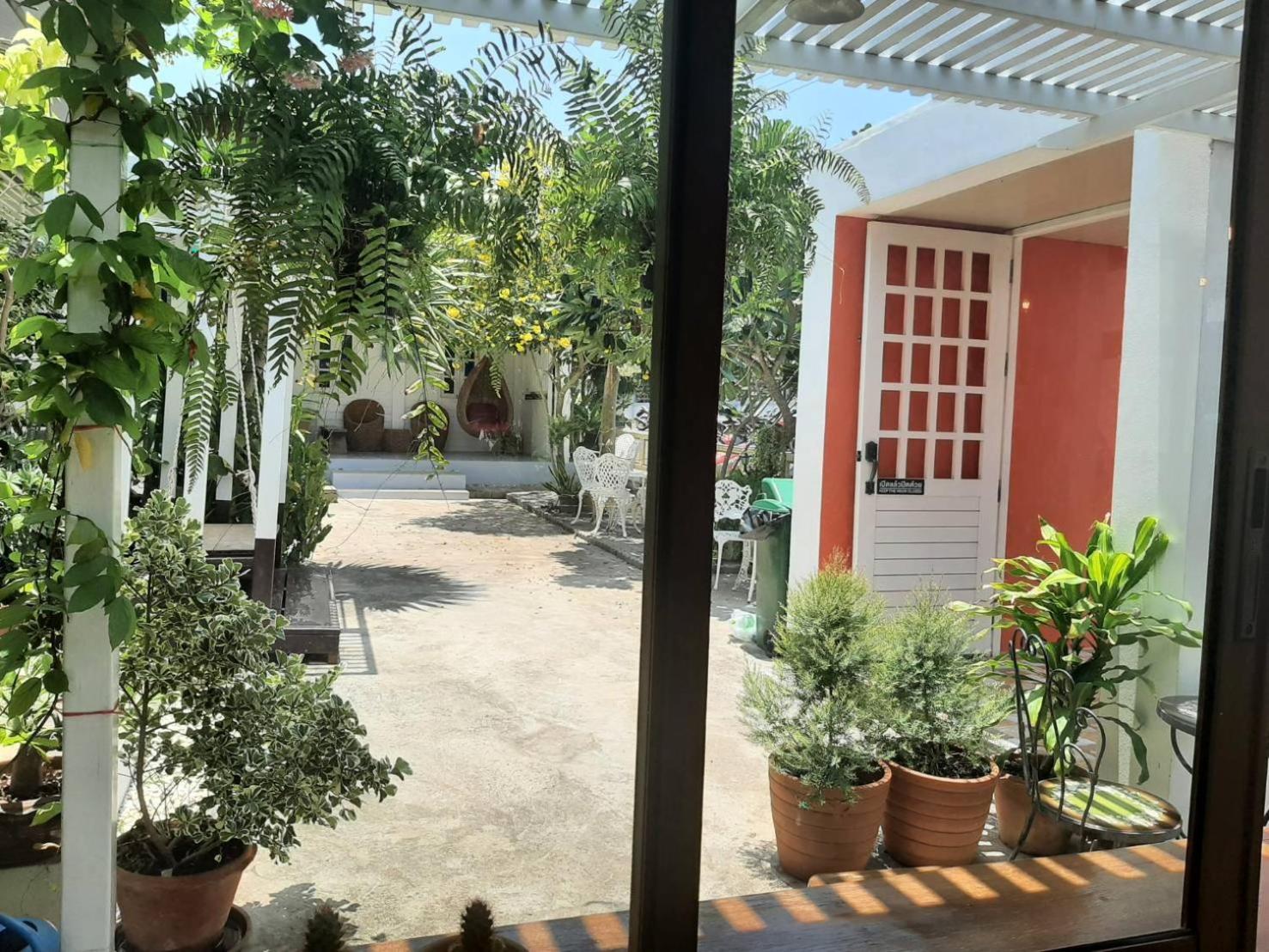 Koh Larn Riviera Hotel Exterior photo