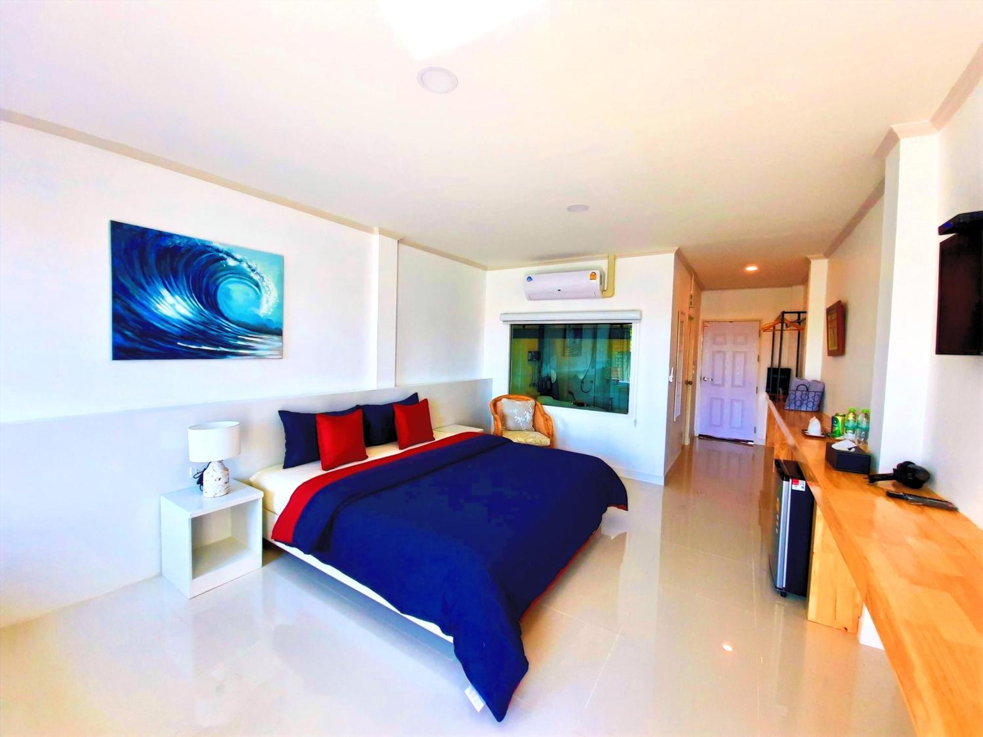 Koh Larn Riviera Hotel Exterior photo